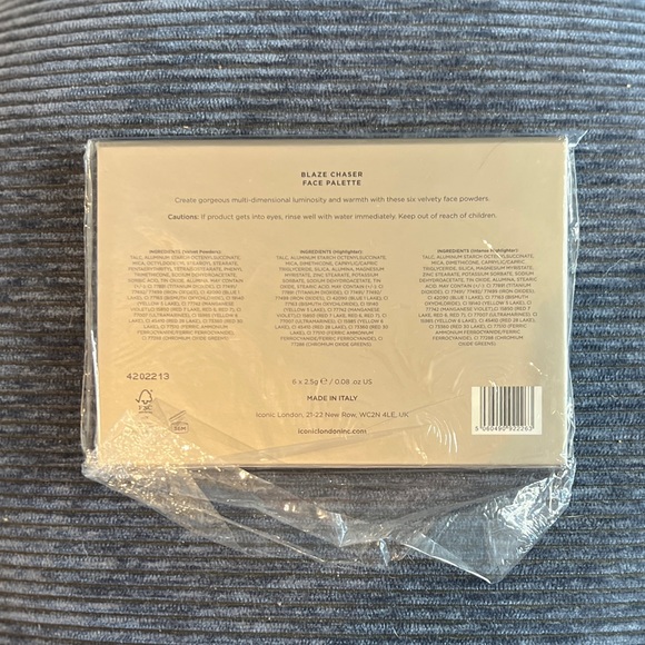 *NWT* ICONIC London Blaze Chase Face Palette - Picture 4 of 14